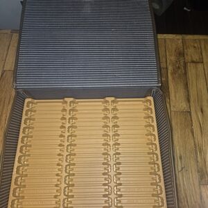 Vintage 80's Retro Faux Leather Holds 36 Cassette Tape Case Carrying Handle